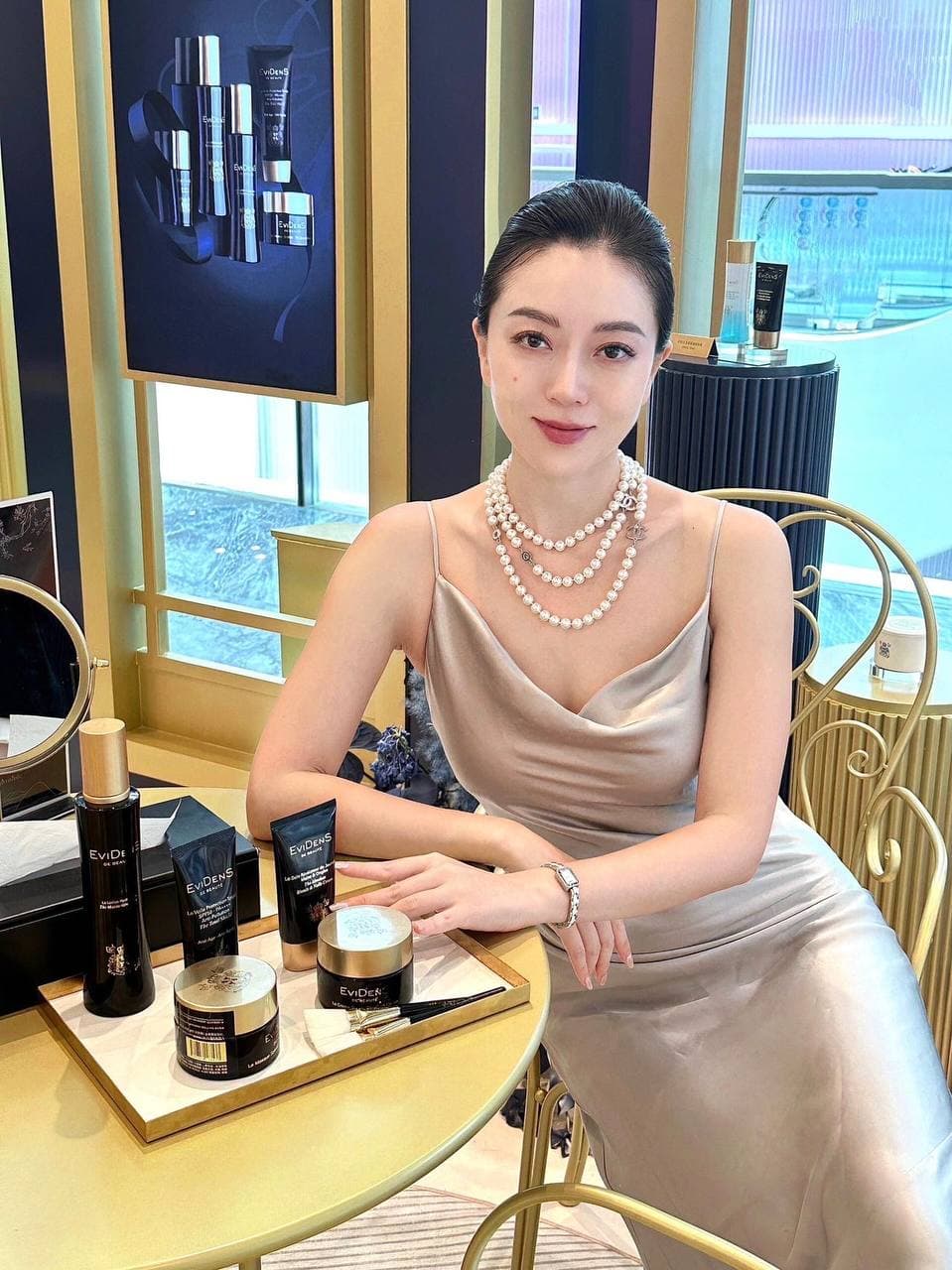 新人少妇兼职首开