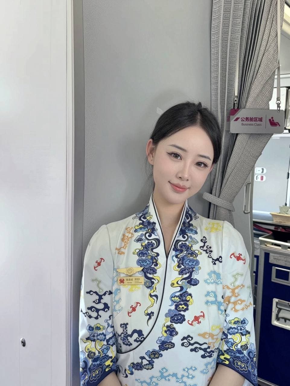 罗密欧 · 北京模特罗密欧常见问题FAQ|北京展会模特档期与礼仪说明